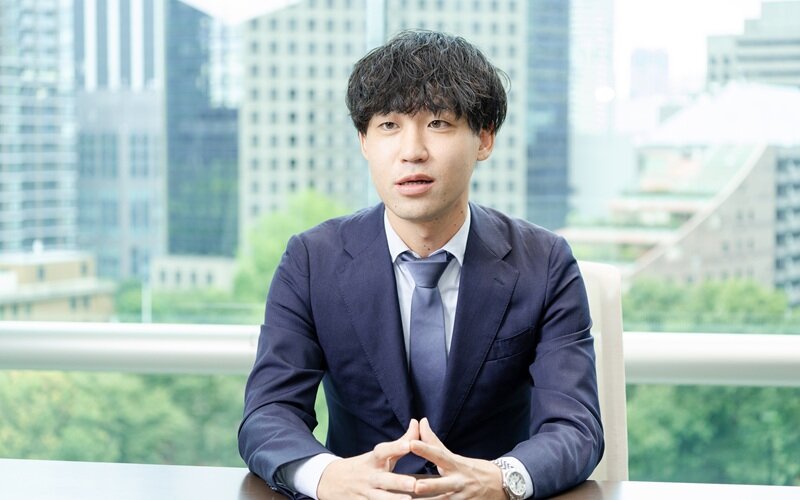 法律と、数値=経済を扱う仕事がやりたいと気付く